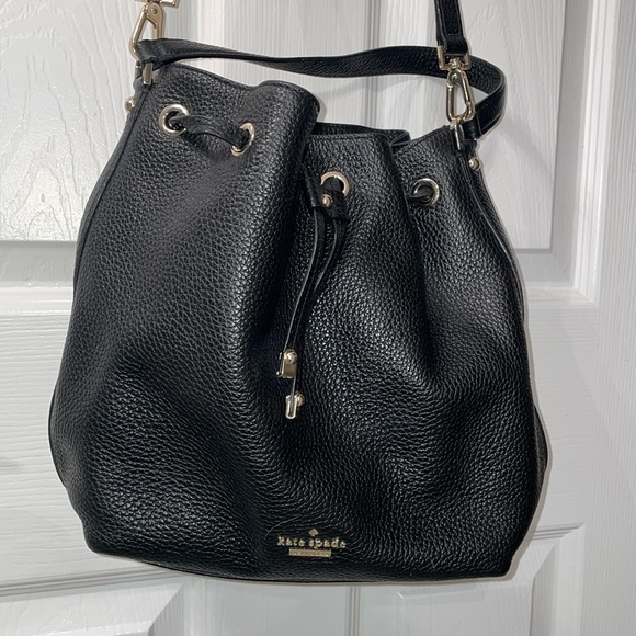 Kate Spade bucket purse, gold accent - Picture 1 of 5